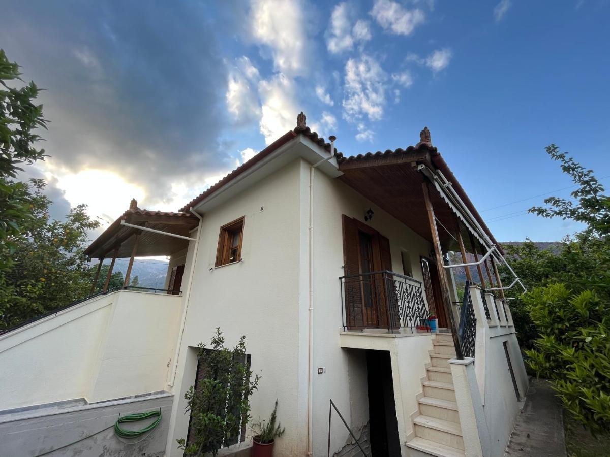 Lemon Tree House Villa Leonidio Bagian luar foto